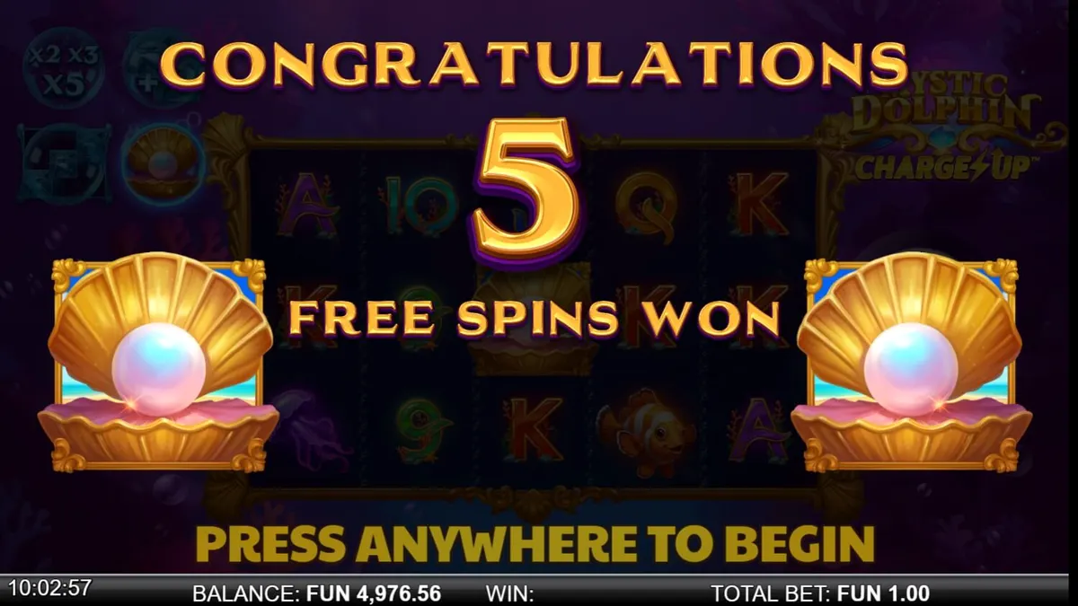 Tampilan visual slot Mystic Dolphin Charge Up dengan tema bawah laut yang memukau